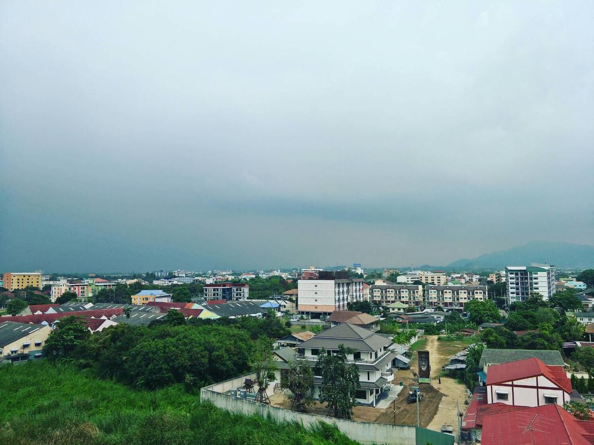 Jiruspon Mansion Hotel บางแสน ภายนอก รูปภาพ